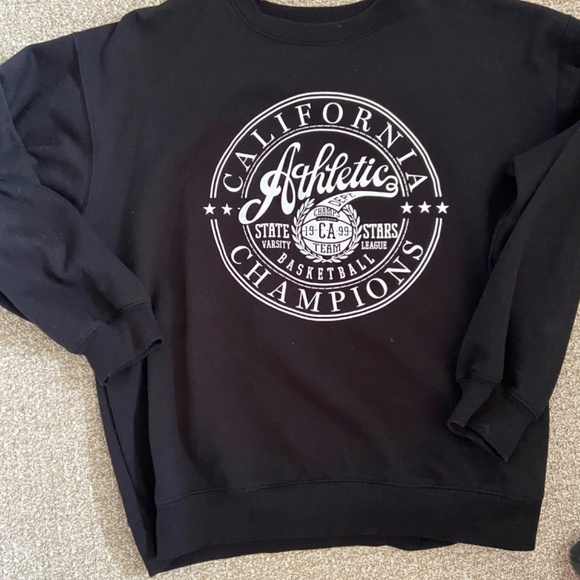 Women’s Round Long Sleeve Shirt - Picture 2 of 5